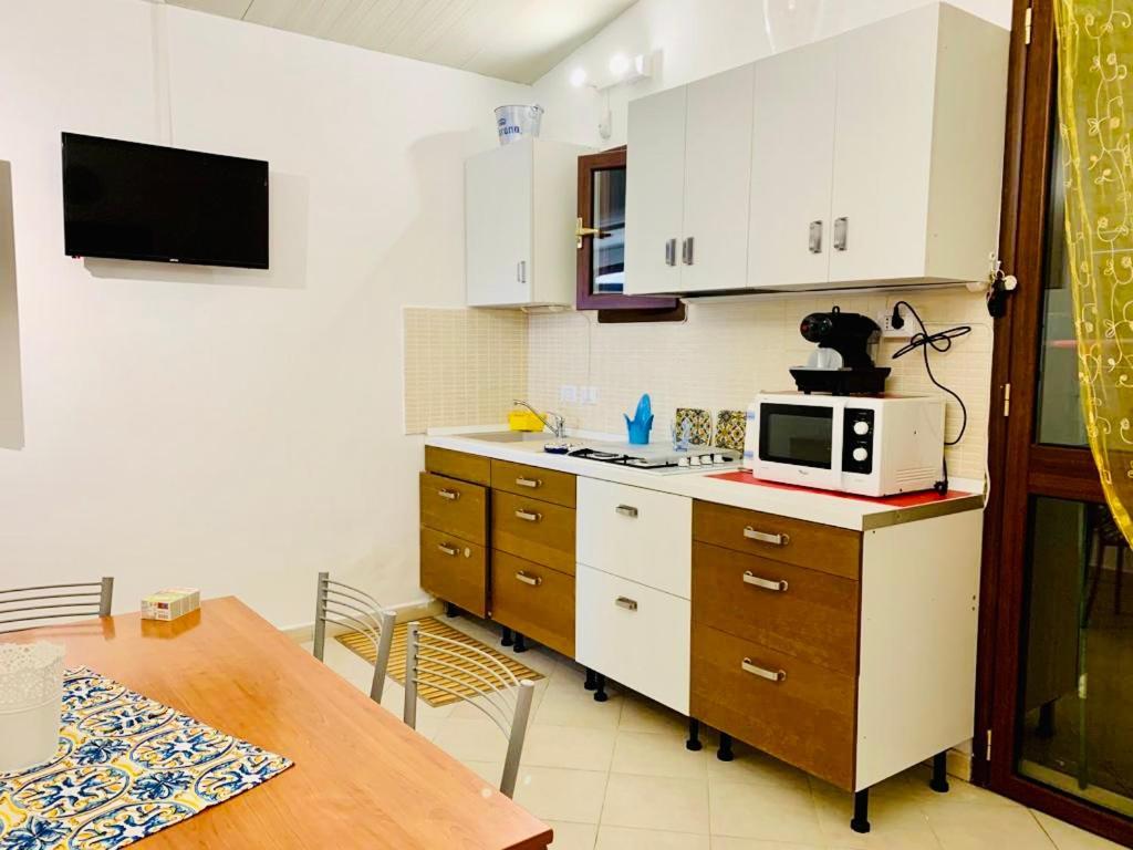 Casa Lucinzina Villa อันโญเน บันญี ภายนอก รูปภาพ